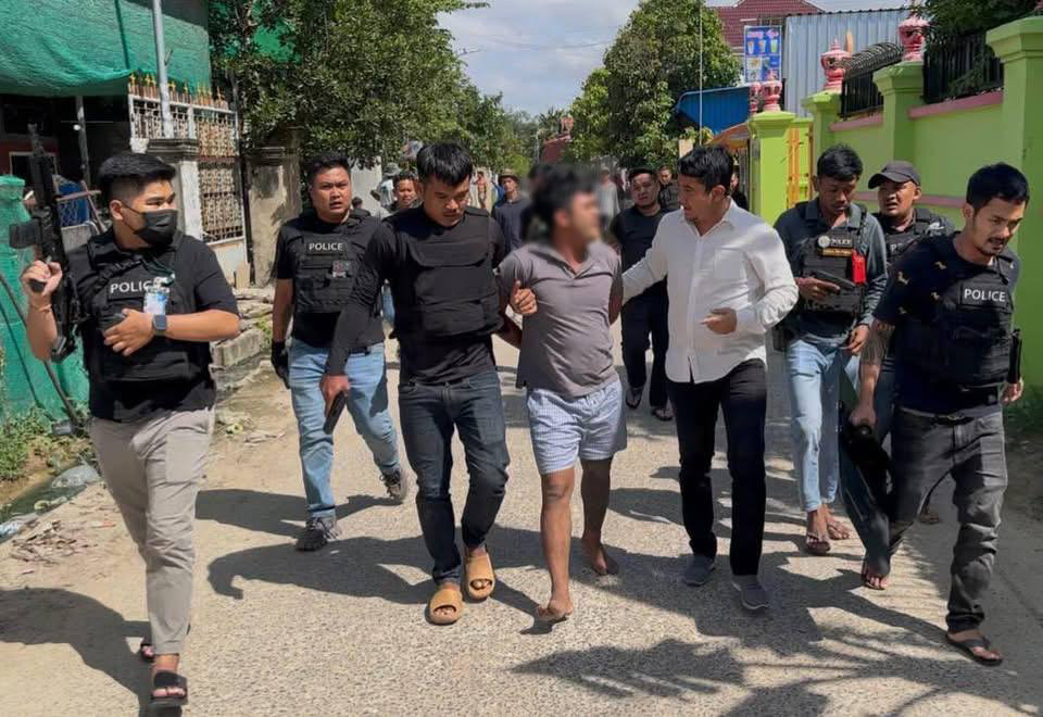 អាវុធដែលដកហូតបាន