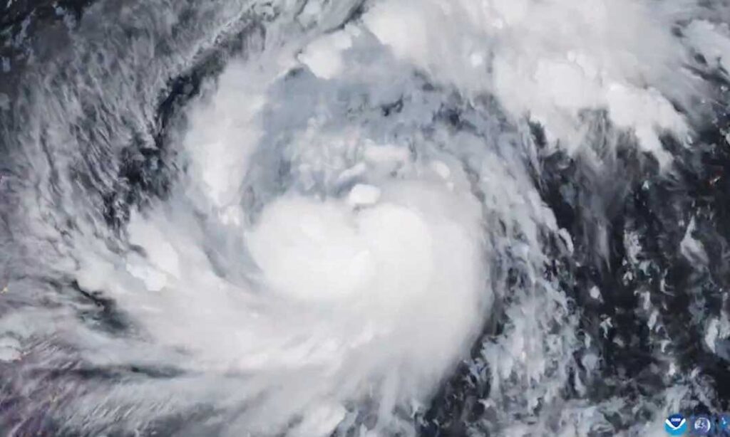 ព្យុះទីហ្វុង Fung-wong នៅតៃវ៉ាន់