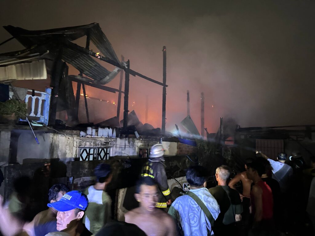 ភ្លើងឆេះផ្ទះ