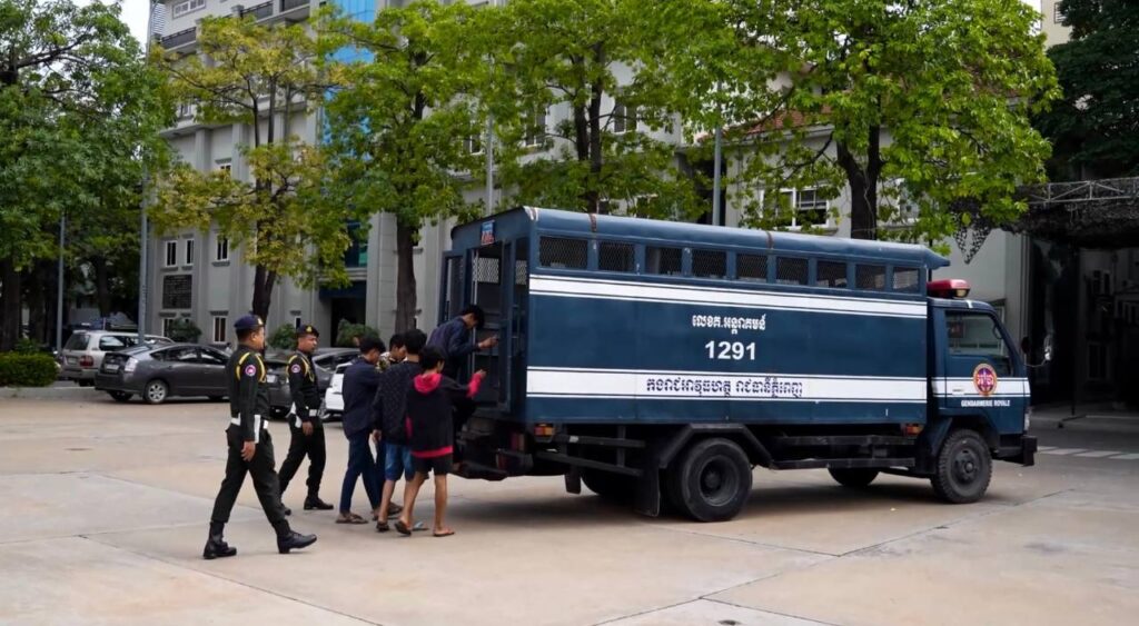 សារធាតុញៀន