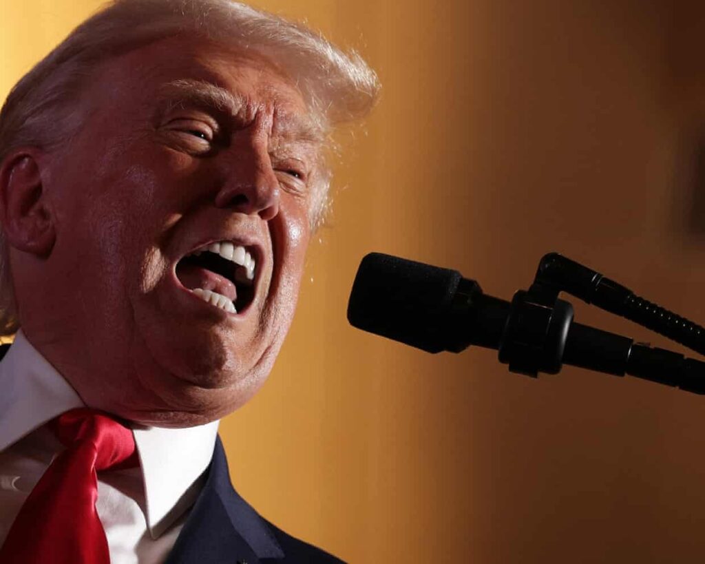 ហ្សេលេនស្គី និង ត្រាំ