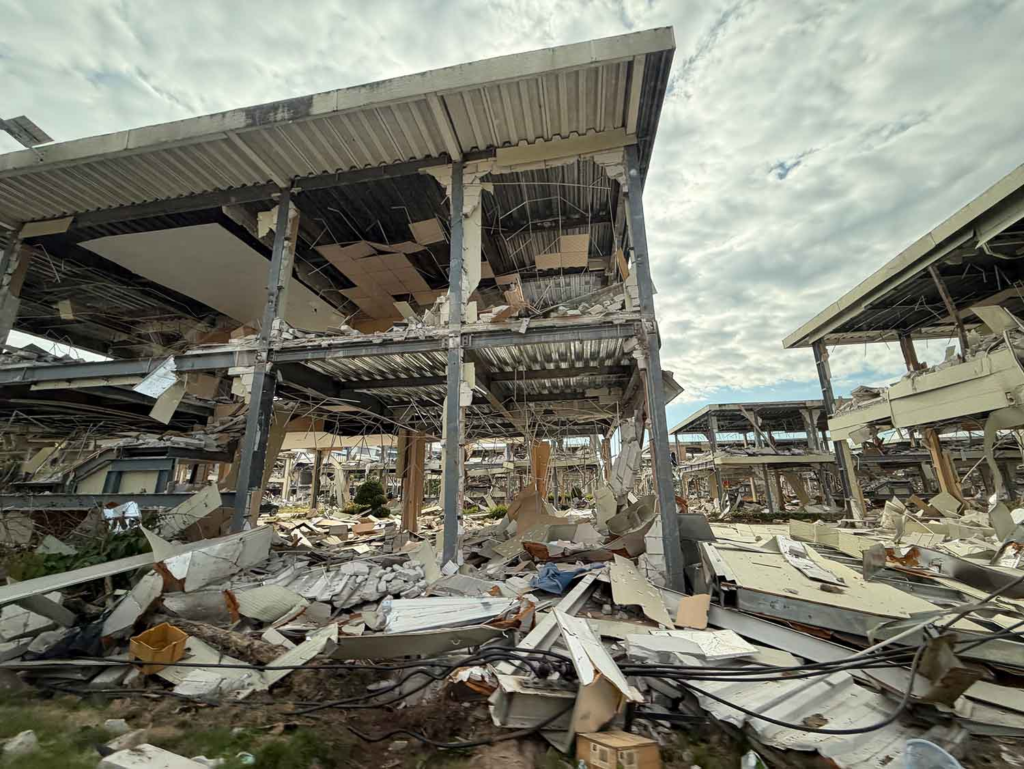 ការពិនិត្យតំបន់ KK Park