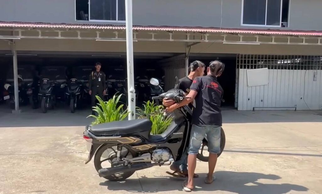 ការត្រួតពិនិត្យម៉ូតូ