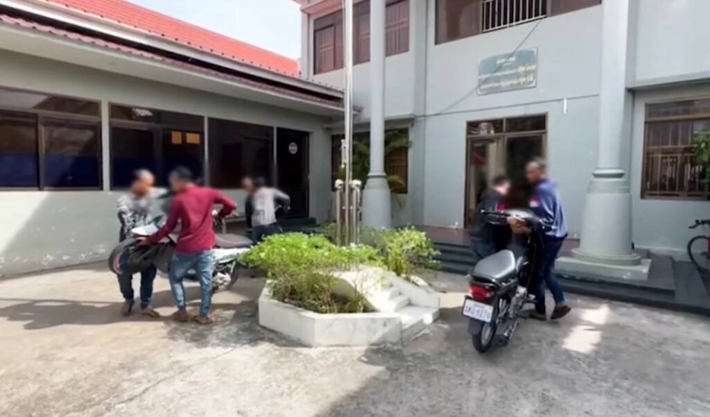 ការអប់រំក្មេងទំនើង