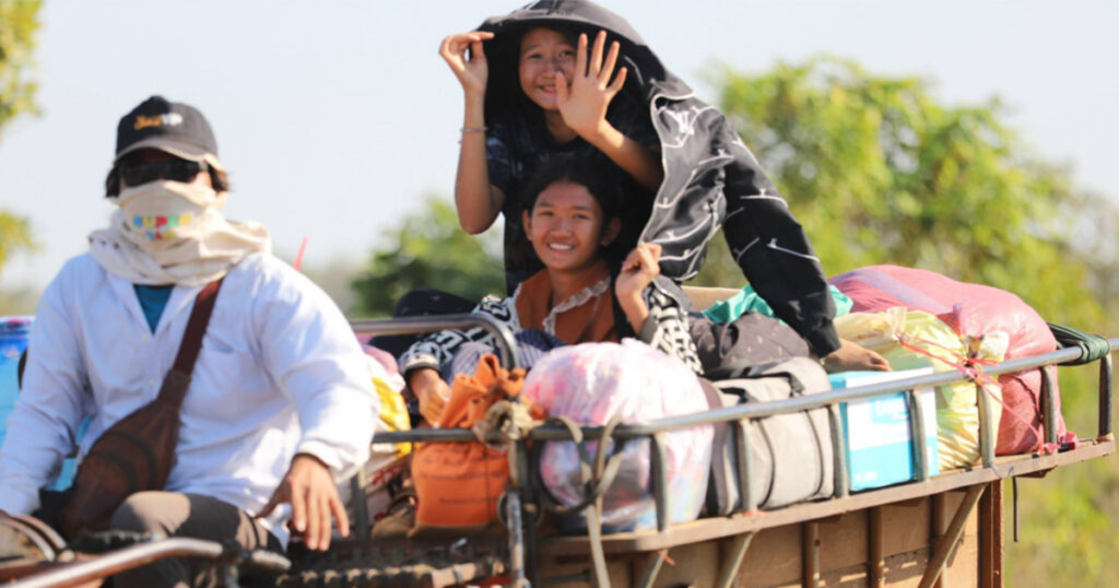 Civilians return homes