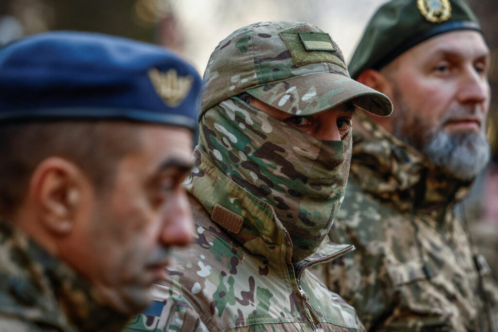 ការពិភាក្សាជាមួយដៃគូតំបន់