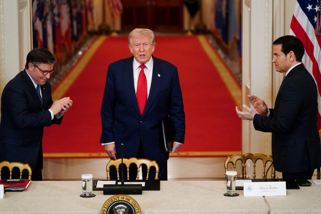 ដូណាល់ ត្រាំ