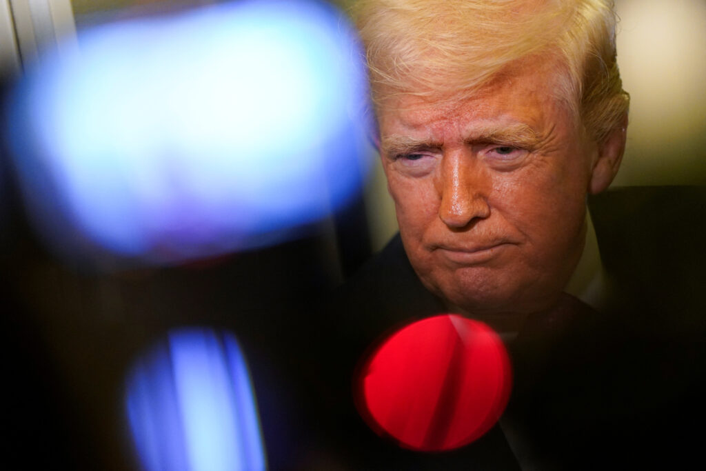 ត្រាំគំរាមអ៊ីរ៉ង់