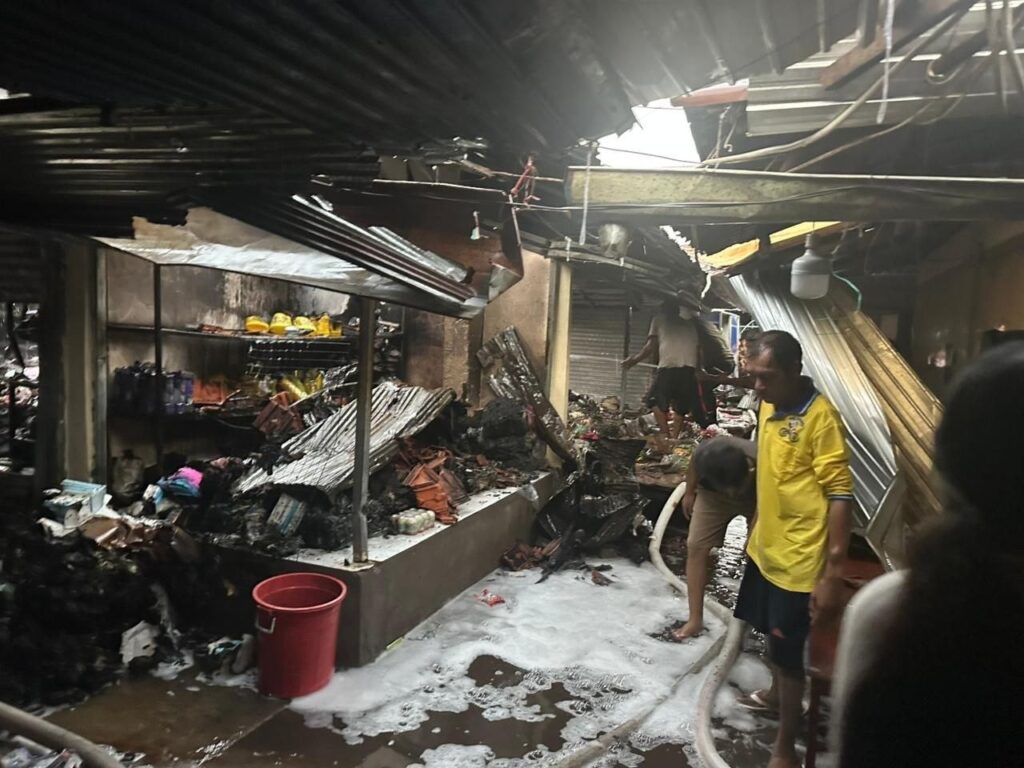 កម្លាំងពន្លត់អគ្គិភ័យធ្វើការ