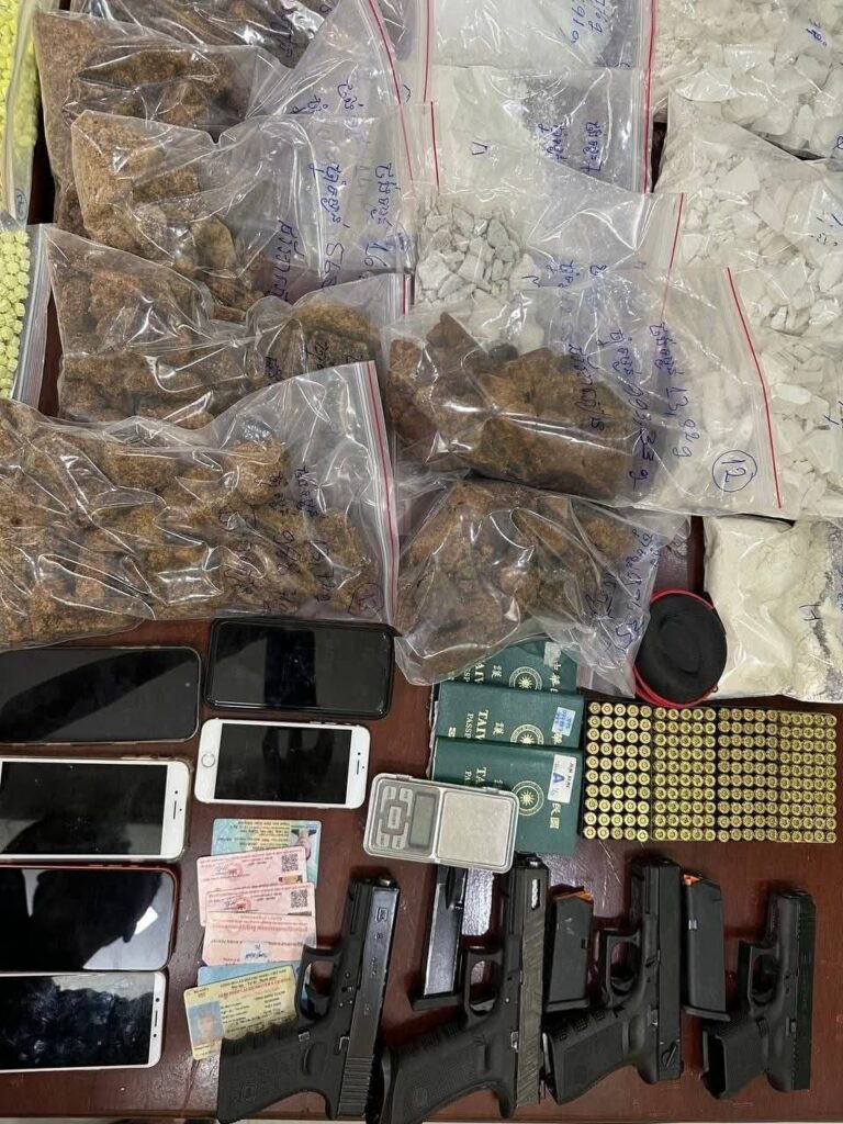 វត្ថុតាងផ្សេងៗ