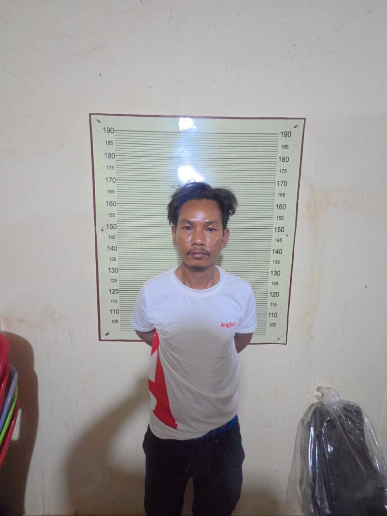 ជនសង្ស័យត្រូវបាននាំទៅកាន់នាយកដ្ឋានព្រហ្មទណ្ឌ