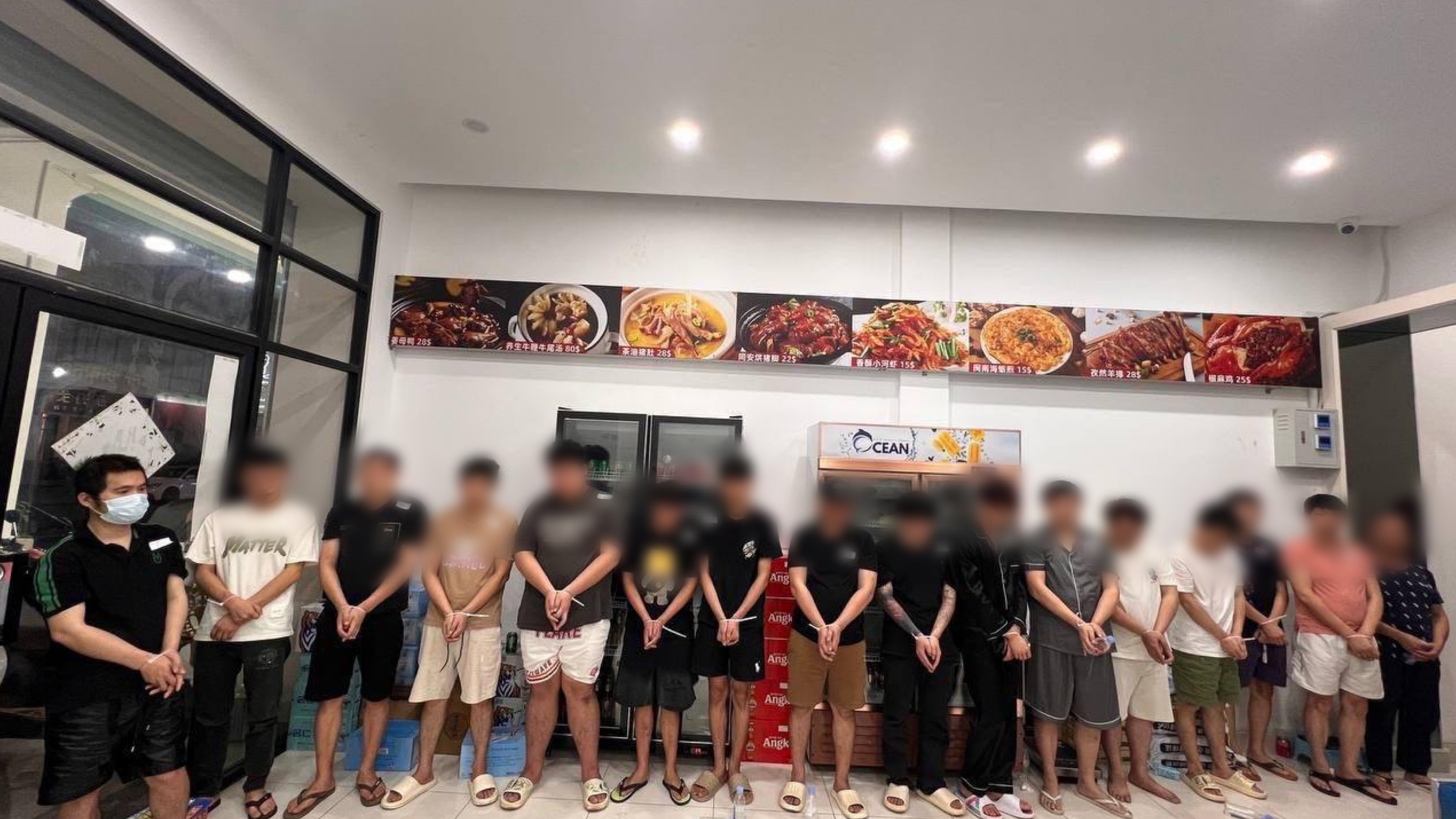 សមត្ថកិច្ចឃាត់ខ្លួនជនបរទេស ១៧នាក់ ពាក់ព័ន្ធករណី Online Scam ក្នុងភូមិសាស្ត្រសង្កាត់វាលស្បូវ