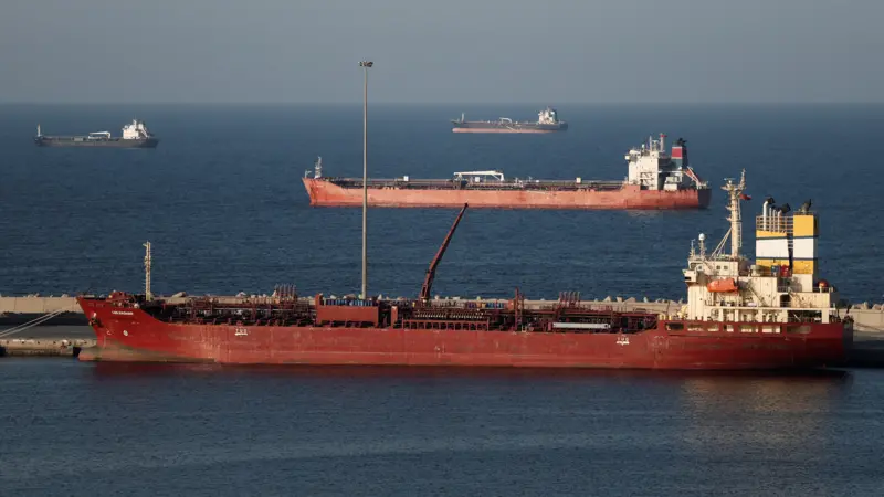 កប៉ាល់ដឹកប្រេង