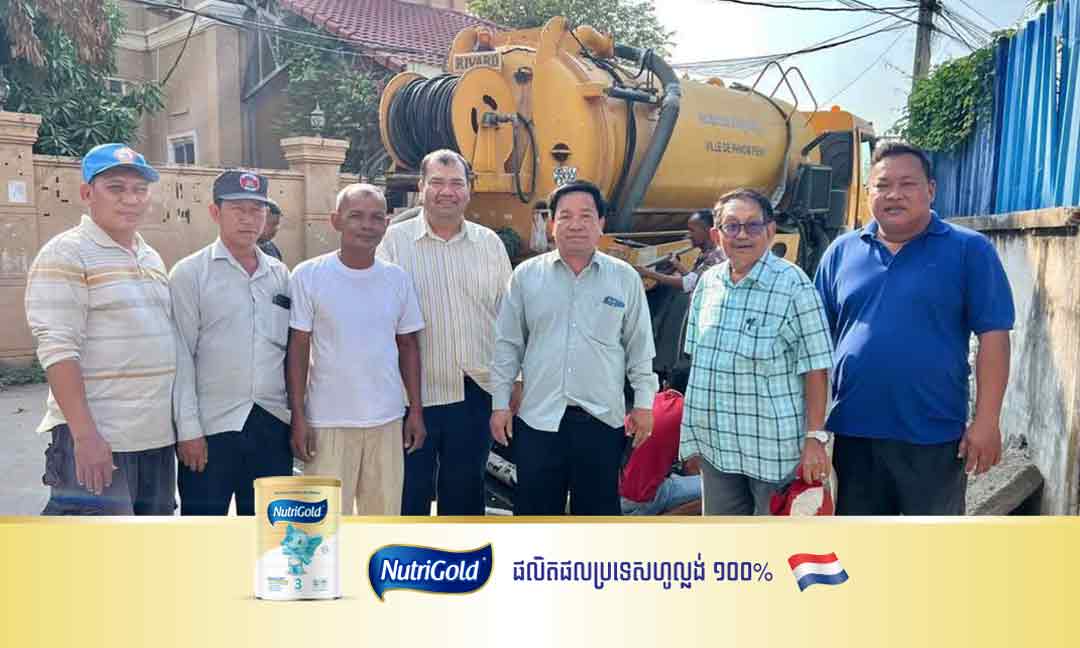 អាជ្ញាធរសង្កាត់ចោមចៅទី ៣ បន្តចុះបូមស្តារប្រព័ន្ធលូដោះស្រាយការស្ទះចរន្តទឹកប្រវែងជិត ១ ពាន់ម៉ែត្រ