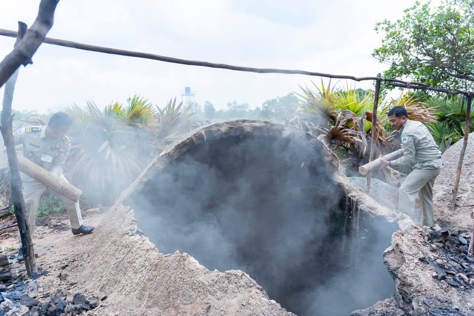 ម៉ាស៊ីនកែច្នៃឈើត្រូវរឹបអូស