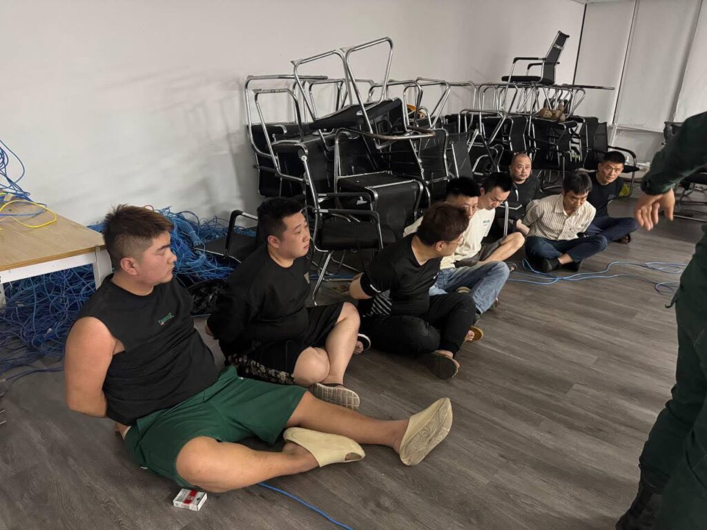 សម្ភារៈពាក់ព័ន្ធ