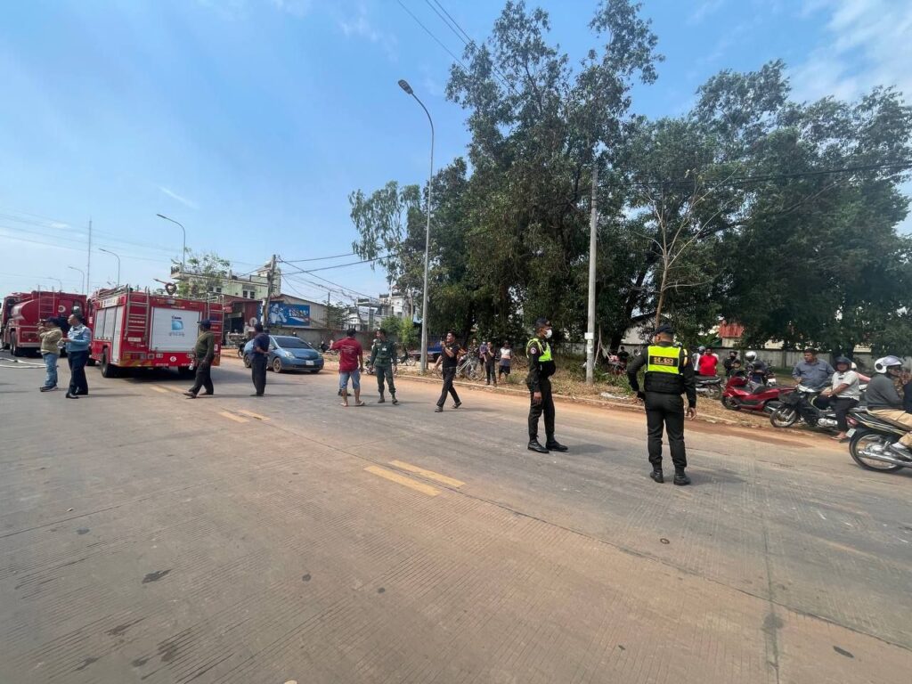 ទុស្សេខ្សែភ្លើង