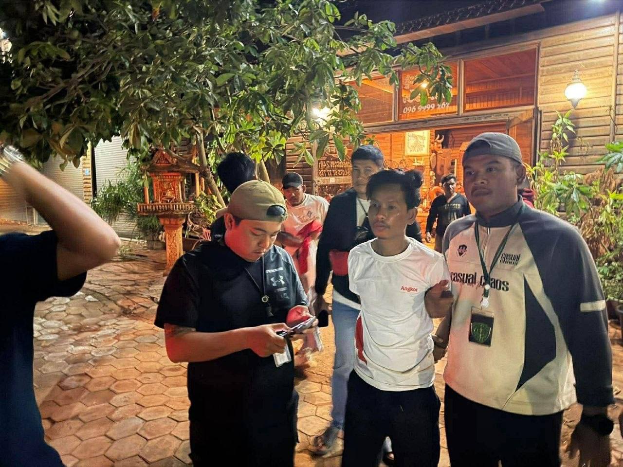 កម្លាំងនាយកដ្ឋានព្រហ្មទណ្ឌសហការជាមួយ នគរបាលខេត្តរតនគិរីប្រើរយៈពេល២៨ម៉ោងតាមប្រមាញ់ជនសង្ស័យចាក់សម្លាប់ម្ចាស់ផ្ទះជួល