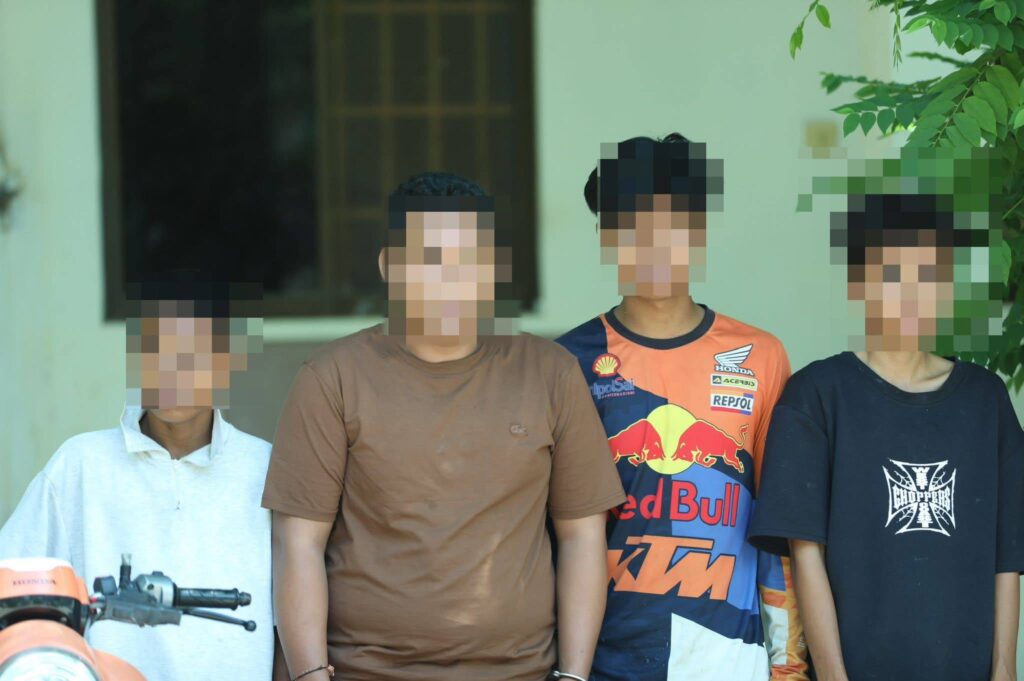 កម្លាំងនគរបាលកំពុងធ្វើប្រតិបត្តិការ