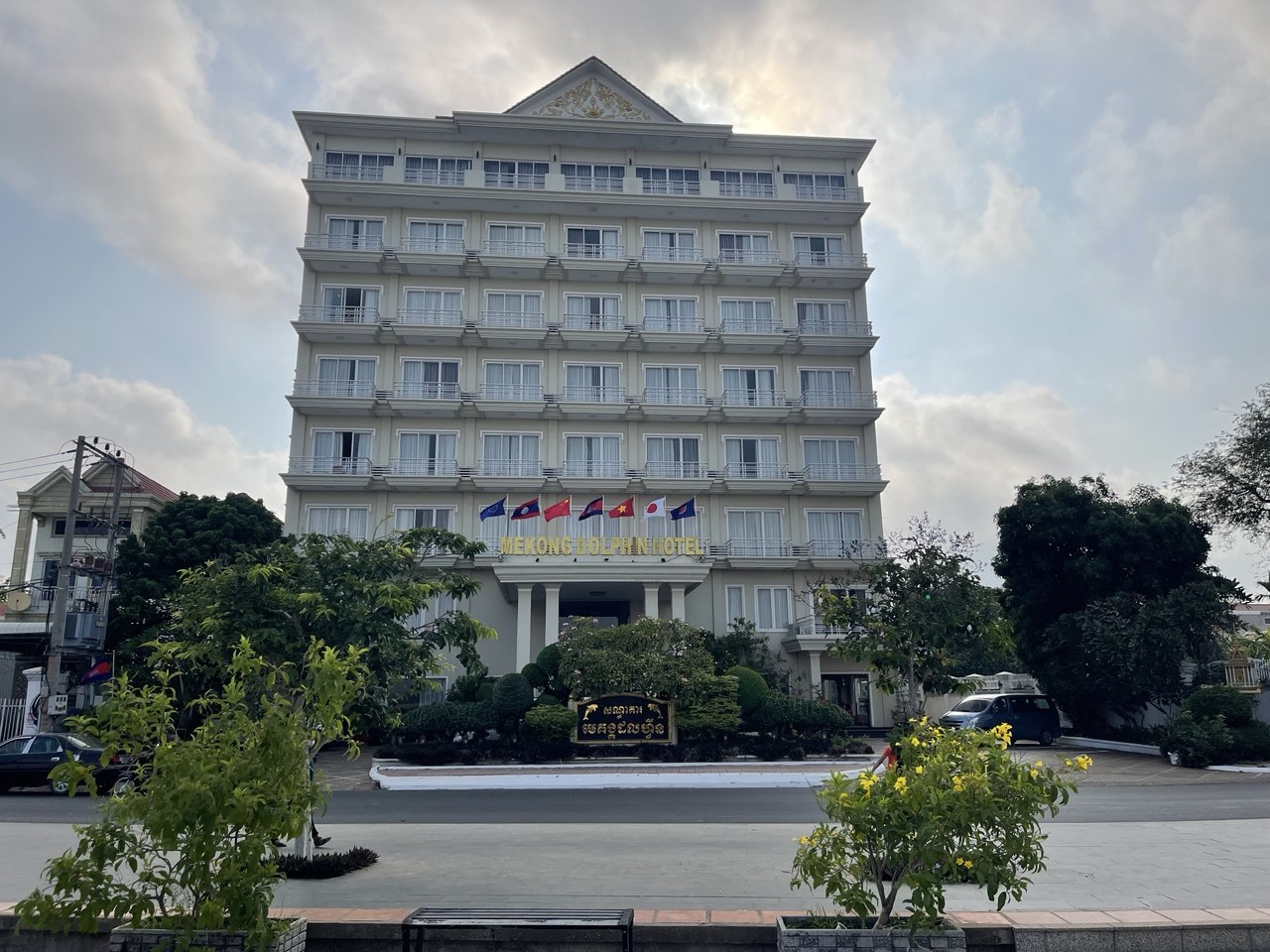 សណ្ឋាគារ ផ្ទះសំណាក់ធំ​ៗក្នុងខេត្តក្រចេះ ភ្ញៀវ​កក់​កើនឡើងជាង ៩០% ក្នុងព្រឹត្តិការណ៍បុណ្យទន្លេឆ្នាំនេះ