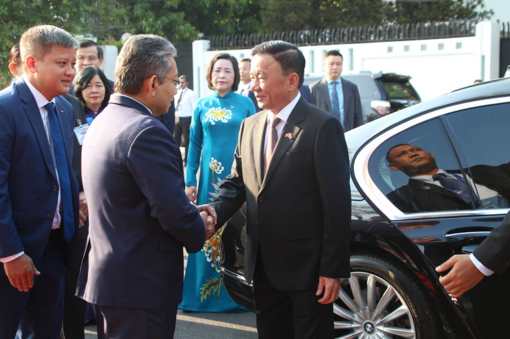 មន្ត្រីជាន់ខ្ពស់បក្សកុម្មុយនីស្តវៀតណាម លោក ត្រិន កឹមទូ ផ្ដើមទស្សនកិច្ចនៅកម្ពុជា