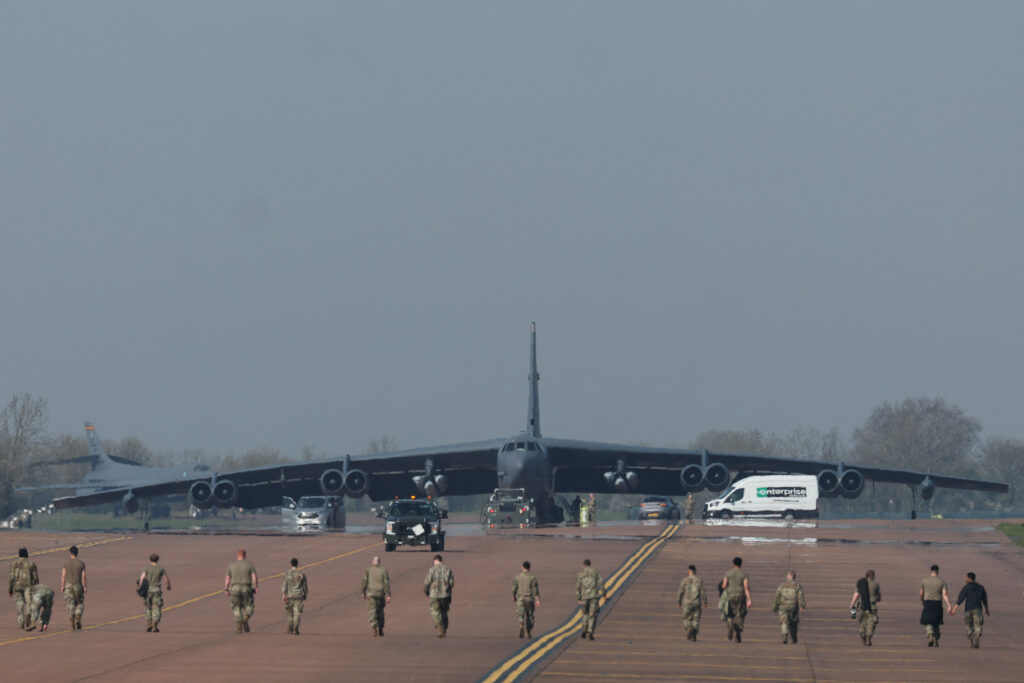 អាមេរិក-អ៊ីរ៉ង់