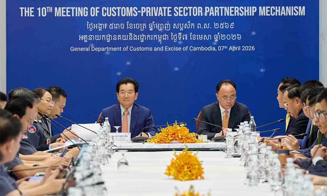 ​គយ ​ផ្សព្វផ្សាយ​គោលនយោបាយ​បញ្ចុះពន្ធលើយានយន្តអគ្គិសនី និងទម្លាក់តម្លៃប្រេង