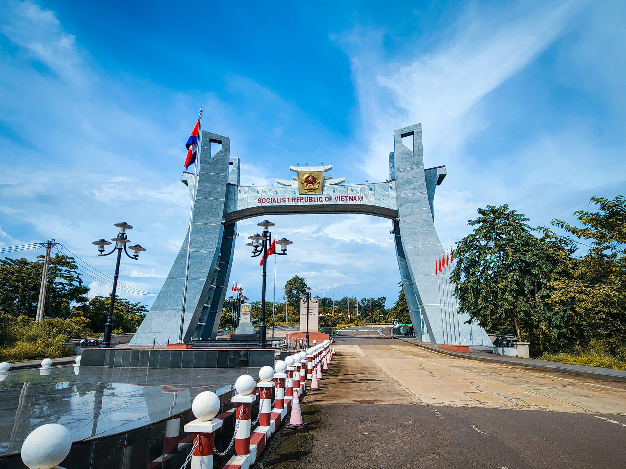 ខេត្ត​រតនគិរី​ជំរុញ​បើក​ច្រក​ព្រំដែន​ចំនួន ៤ ទៀតជាមួយ​​ឡាវ និង​វៀតណាម ដើម្បី​ដោះដូរ​ពាណិជ្ជកម្ម​​ឆ្លងប្រទេស