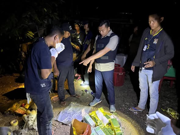 វត្ថុតាងពីប្រតិបត្តិការ