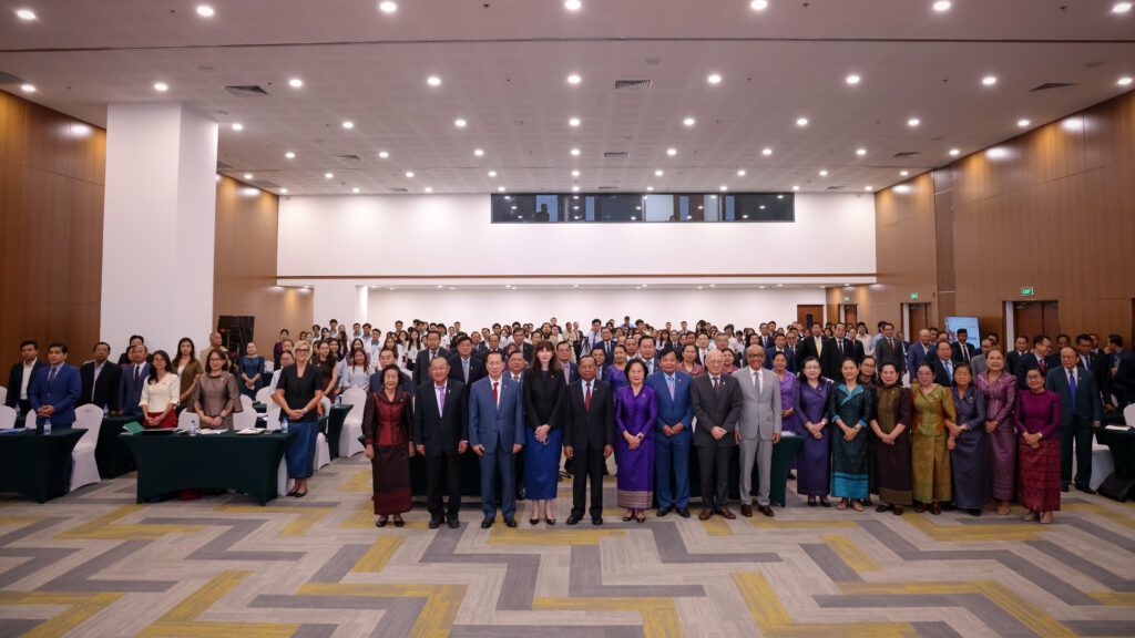 រដ្ឋសភា​រៀបចំ ​«សភា​ត្រាប់» ជា​លើក​ដំបូង​ណែនាំ​យុវជន​ឱ្យ​បាន​ស្គាល់​ពី​ដំណើរ​ការ​សភា​និង​ការ​តស៊ូ​មតិ​នយោបាយ​