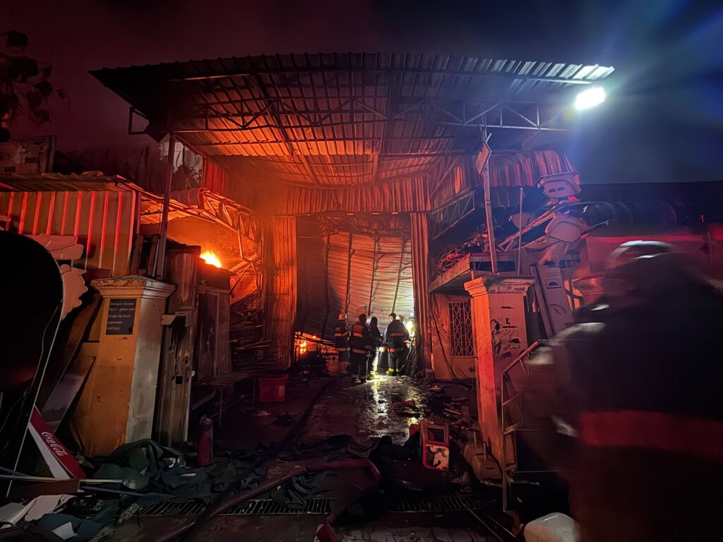 អគ្គិភ័យឆេះខ្លាំងនៅសែនសុខ