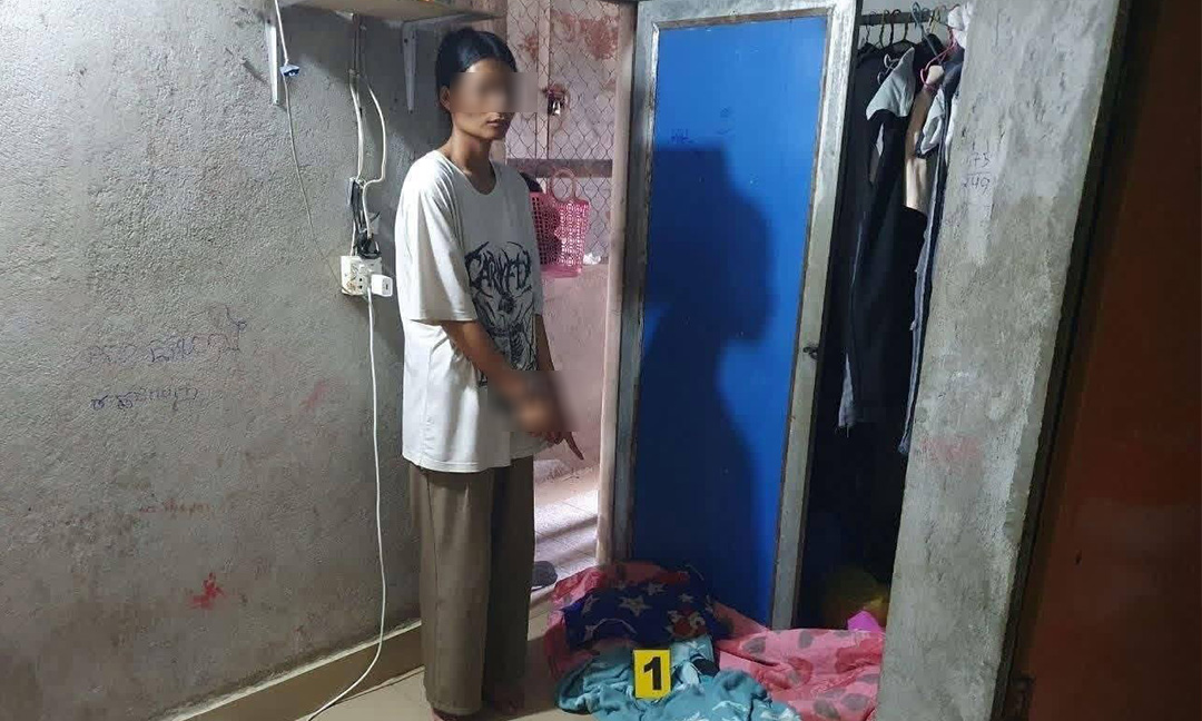 ម្ដាយចុងប្រើហិង្សាលើកូនអាយុទើប២ឆ្នាំរហូតបែកប្លោកនោមស្លាប់