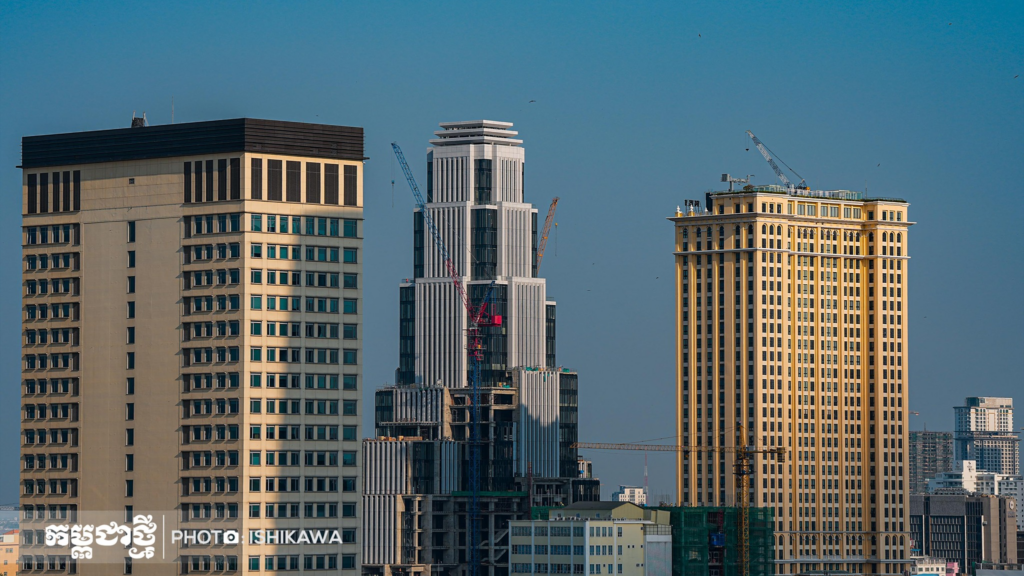 ធនាគារ​ពិភពលោក​៖ កម្ពុជា និង​វៀតណាម ជា​ប្រទេស​លេចធ្លោ​ជាង​គេ​ក្នុង​តំបន់​លើ​ការ​រីកចម្រើន​ផ្នែក​រោងចក្រ