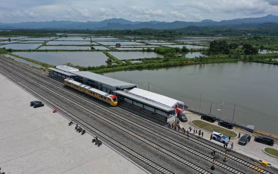 ផ្លូវដែកឥណ្ឌូណេស៊ី