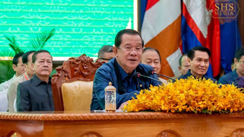 សម្ដេច​តេជោ​ជំរុញ​ឱ្យ​មន្ត្រី​ទាំង​អស់​​ចេះ​សន្សំ​សំចៃ និង​ទប់​ស្កាត់​ការ​រក​ស៊ី​មិន​បង់​ពន្ធ​ឱ្យ​រដ្ឋ​