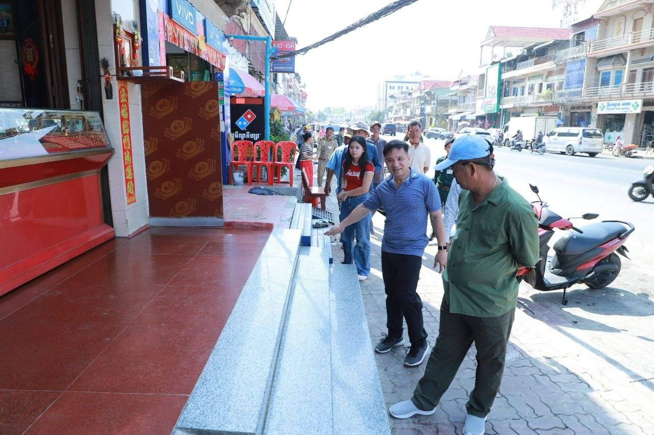 អាជ្ញាធរខេត្តកណ្តាលបន្តចុះរៀបចំសណ្តាប់ធ្នាប់នៅតំបន់ផ្សារគគីរ ដើម្បីលើកកម្ពស់សោភ័ណ្ឌភាព និងសុវត្ថិភាពសាធារណៈ