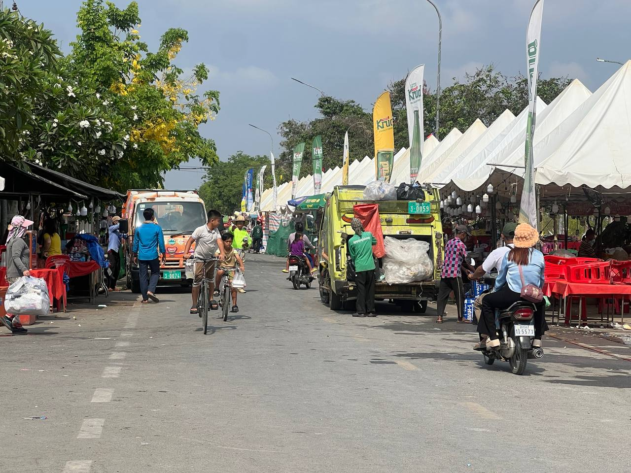 ៣ថ្ងៃនៃបុណ្យចូលឆ្នាំសំរាម៧ ១៣៤ តោននៅភ្នំពេញត្រូវបានប្រមូល៖អ្នកនាំពាក្យថា ចំនួននេះថយចុះ ព្រោះពលរដ្ឋចេះទុកដាក់ និងបន្ថយការប្រើថង់ប្លាស្ទិក