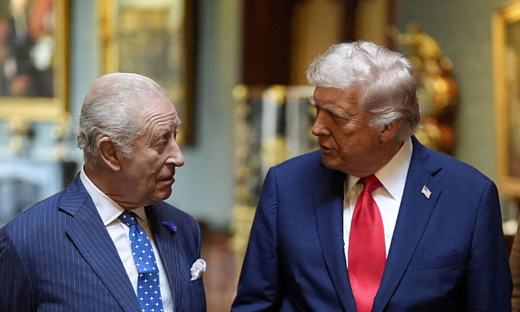 ព្រះមហាក្សត្រអង់គ្លេស និងលោកត្រាំ