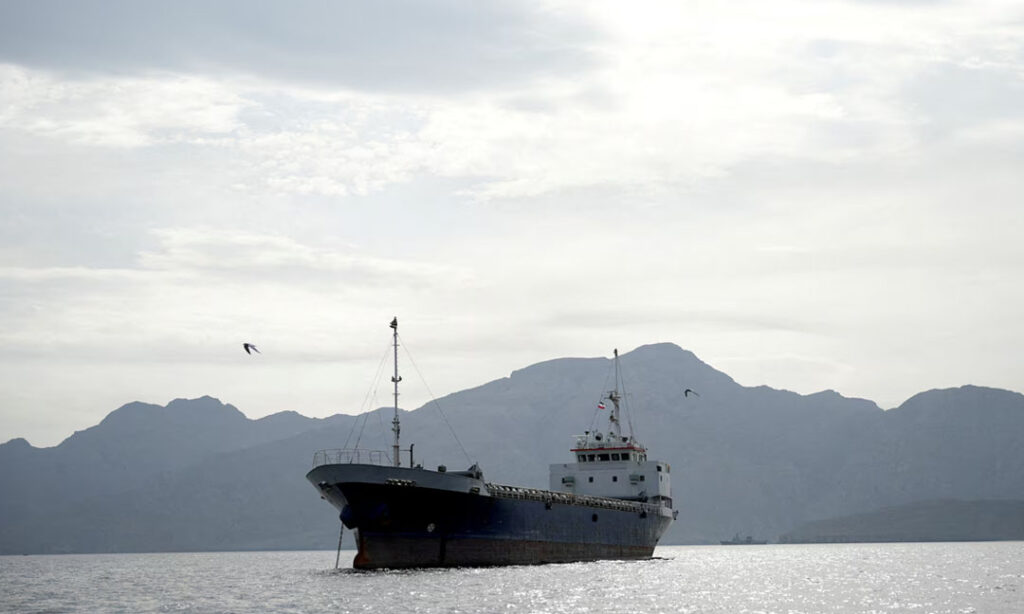 អ៊ីរ៉ង់ប្រកាសបិទច្រក Hormuz ម្ដងទៀត ខណៈកប៉ាល់ ២គ្រឿង ត្រូវបានវាយប្រហារភ្លាមៗ