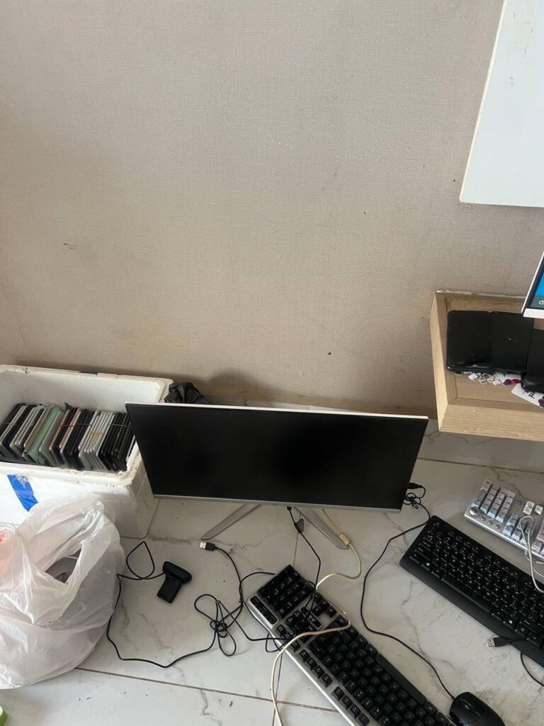 ការឃាត់ខ្លួនជនបរទេស