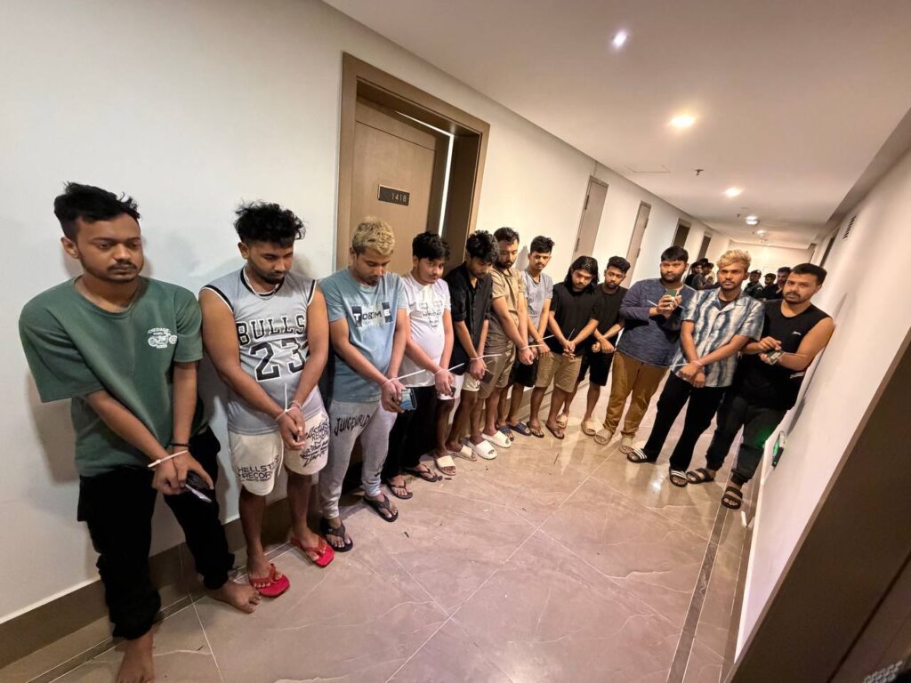 ឧបករណ៍អេឡិចត្រូនិក