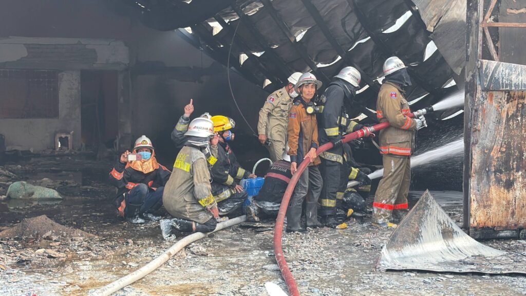 អគ្គិភ័យឆាបឆេះឃ្លាំងសំណង់