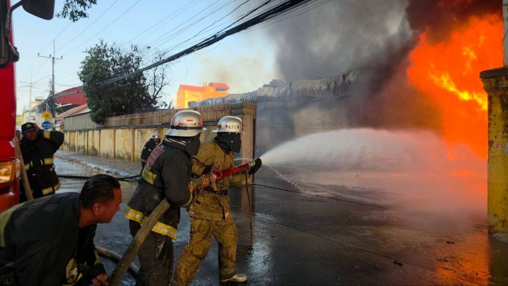 រថយន្តពន្លត់អគ្គិភ័យប្រតិបត្តិការ