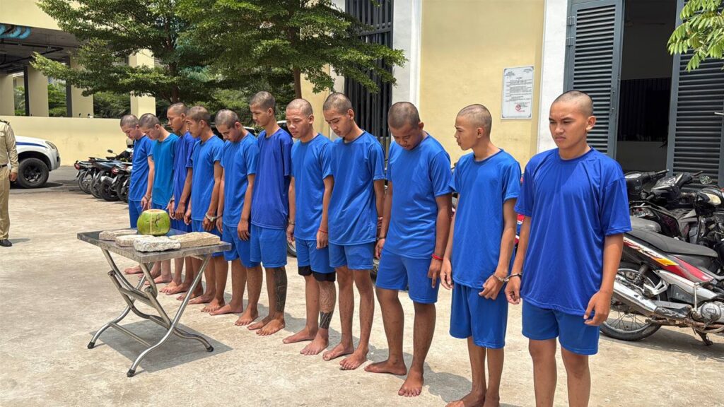 ជនសង្ស័យត្រូវបានបង្ហាញមុខ