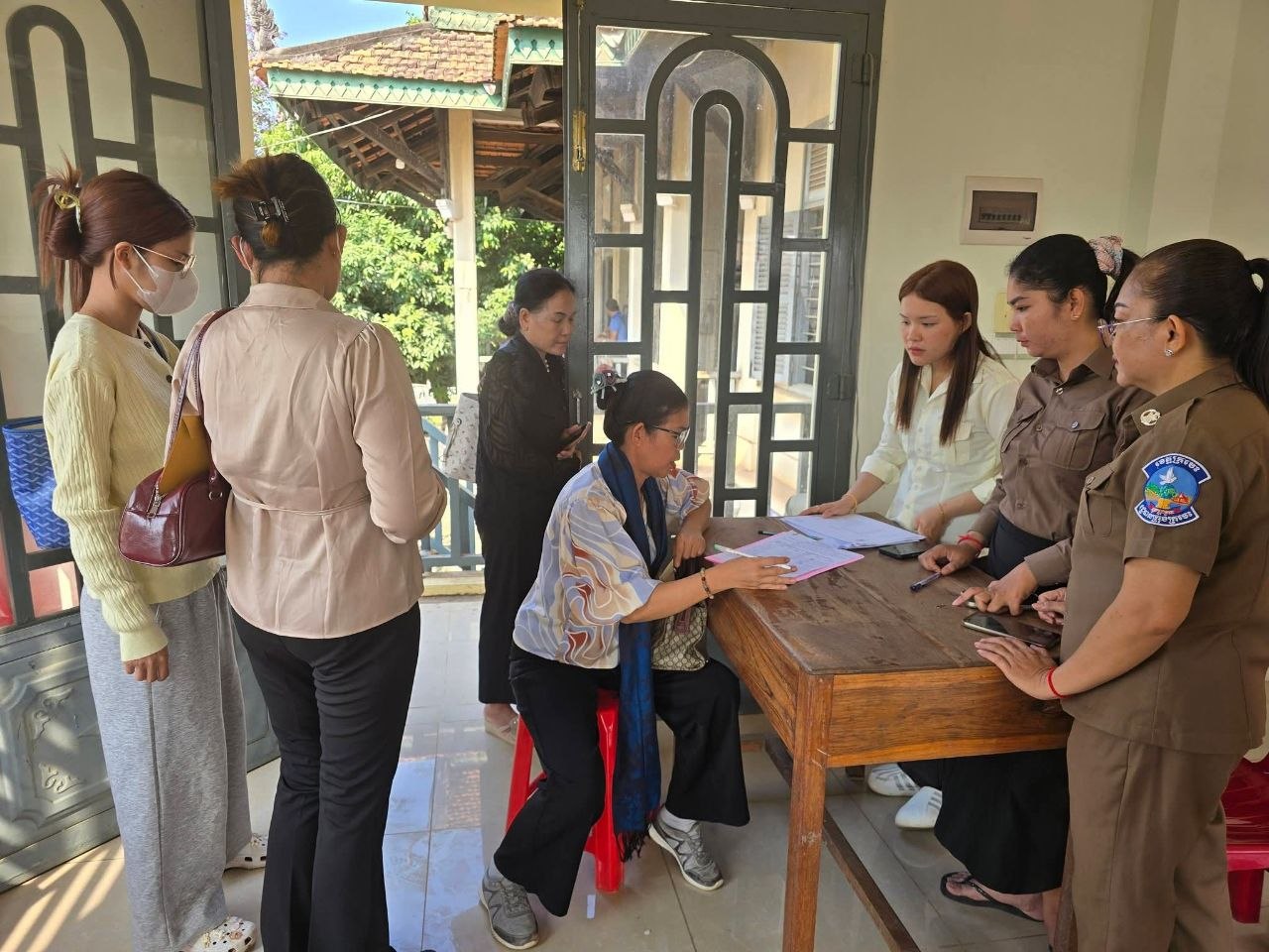 គម្រោងអភិវឌ្ឍន៍​ចំនួន ២ ក្នុងសង្កាត់ក្រចេះ ត្រូវរំសាយ ខណៈក្រុមហ៊ុនចូលរួមដេញថ្លៃមាន​តែ​ ១ ក្រុមហ៊ុន