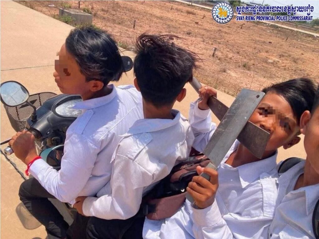 កិច្ចសន្យាអប់រំដល់ក្រុមសិស្ស
