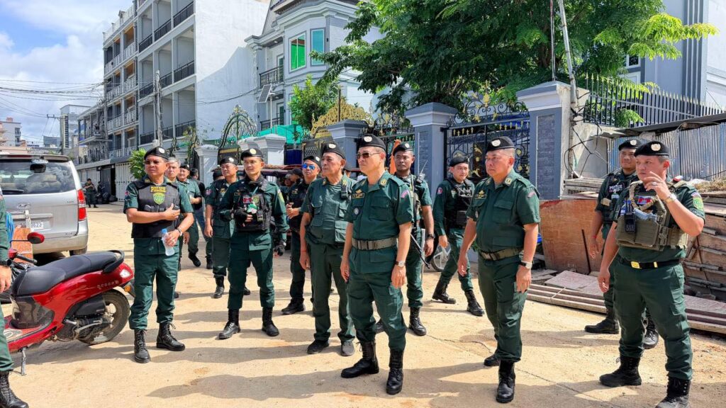 កម្លាំងអគ្គស្នងការ និងអាជ្ញាធរខេត្ត បន្ដប្រតិបត្តិការត្រួតពិនិត្យទីតាំងសង្ស័យលួចប្រព្រឹត្ត Online Scam នៅក្រុងប៉ោយប៉ែត