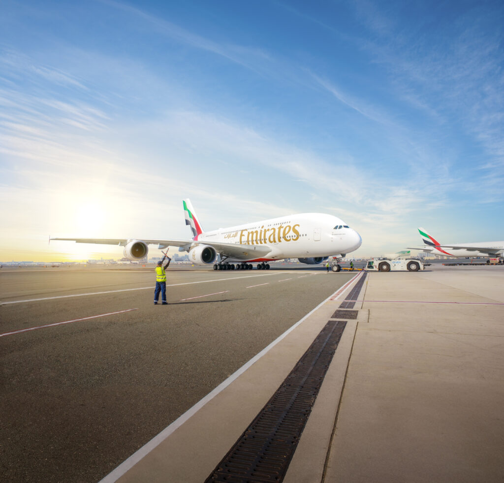 សម្ព័ន្ធ​ក្រុមហ៊ុន Emirates ទទួលប្រាក់ចំណេញក្នុងកម្រិតកំណត់ត្រា រហូតដល់ទៅ ៦៦០០ លានដុល្លារ នៅឆ្នាំ ២០២៥-២០២៦