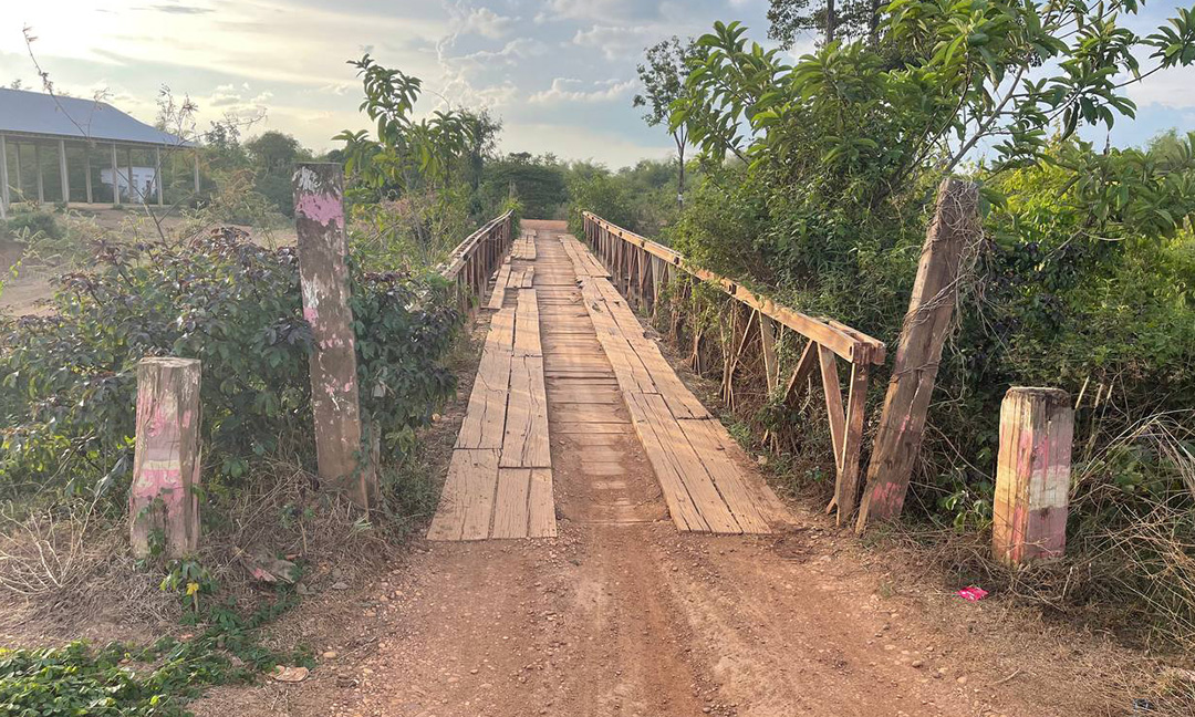 ស្ពានឈើ ៩ កន្លែងត្រើយខាងលិចទន្លេក្នុង​ស្រុក​សំបូរ ​​គ្រោង​​បើកការដ្ឋាន​សាង​សង់ជា​ស្ពាន​បេតុង​នៅ​ចុងឆ្នាំ​ ២០២៦ នេះ