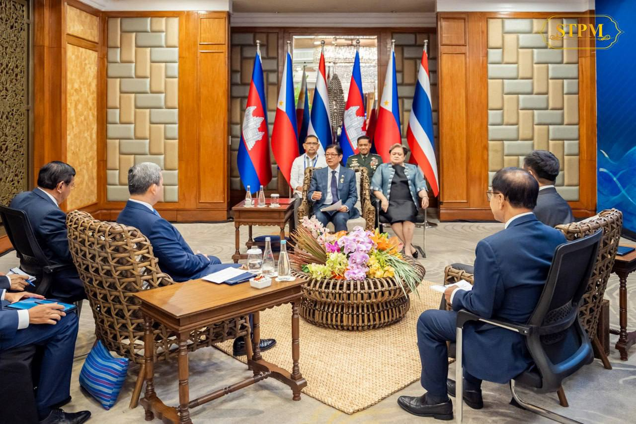 ​​ប្រធានអាស៊ាន​ ហ្វីលីពីន​ ​​បង្ហាញ​ប្រសិទ្ធភាព​​​ក្នុងការ​​សម្រប​សម្រួល​​​ឆ្ពោះ​ទៅ​បញ្ចប់ជម្លោះ​ថៃនិង​កម្ពុជា